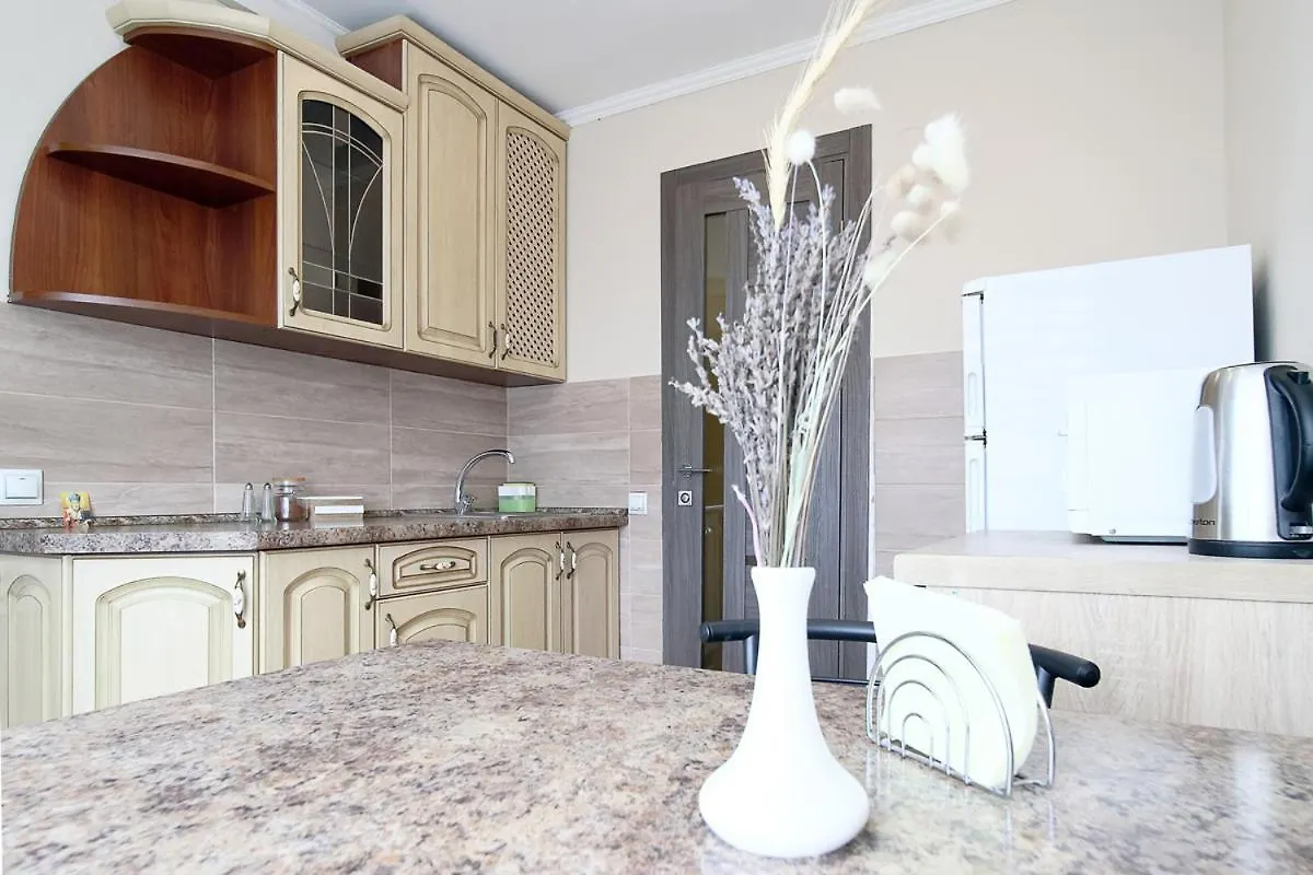 Buk Apartments On Svobody 6-8 Lviv